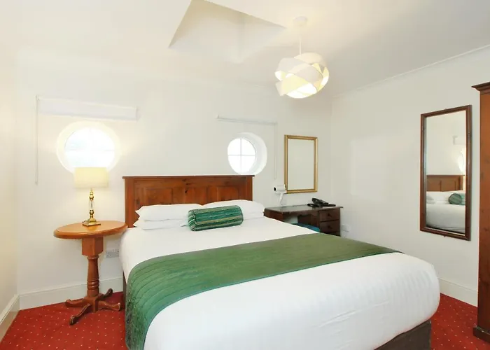 Harry Clarke Mews At The Castle