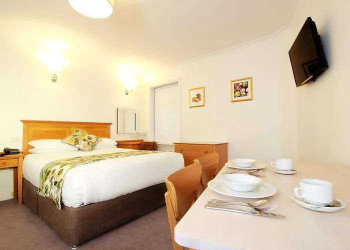 Harry Clarke Mews At The Castle