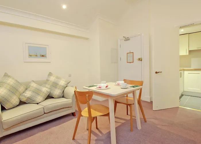 Apartman Harry Clarke Mews At The Castle *