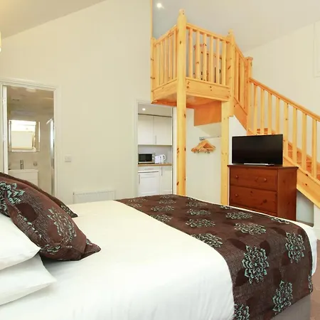 Harry Clarke Mews At The Castle شقة دبلن