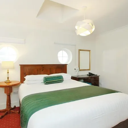 Harry Clarke Mews At The Castle