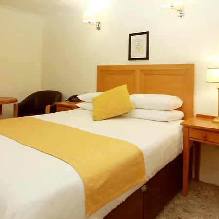 Harry Clarke Mews At The Castle *