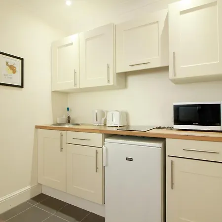 Harry Clarke Mews At The Castle شقة دبلن