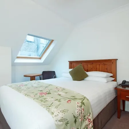 Harry Clarke Mews At The Castle *