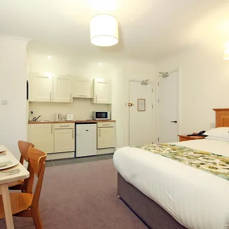 Harry Clarke Mews At The Castle شقة