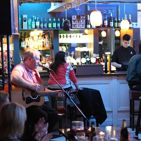 Harry Clarke Mews At The Castle شقة